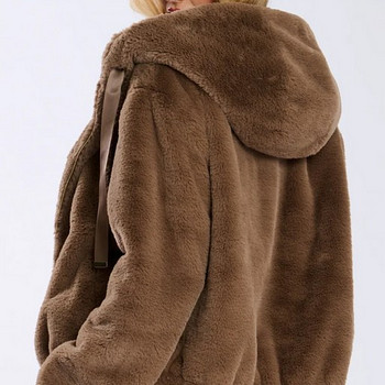 Teddy mantel