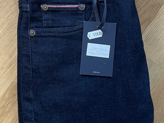 Tommy Hilfiger 29/32