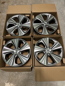 19" Honda replica диски 5x114,3 (новые) (6 фото из 8)