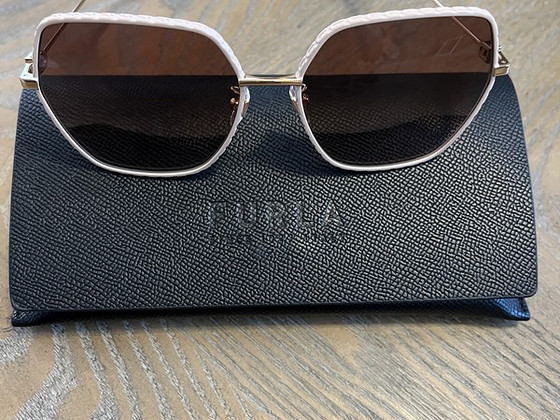 Uued päikeseprillid Furla