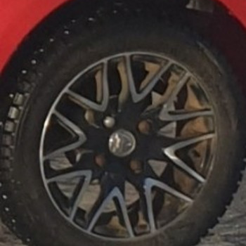 Mopeedauto naastrehvid valuvelgedel! Nokian Hakkapeliitta 13