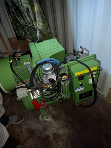 Tööstuslik kompressor Haug BOZ 75 D4 (1 foto / 2)