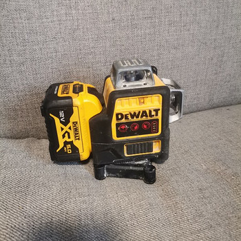 Dewalt dce 089