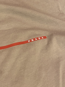 Prada (2 foto / 4)