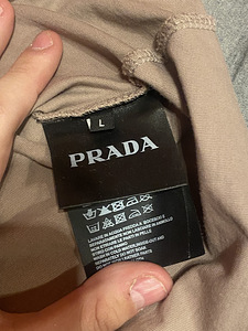 Prada (4 foto / 4)