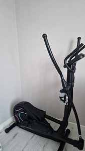 Elliptiline trenažöör Zipro Heat Iconsole (1 foto / 1)
