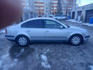 Volsvagen Passat (3 фото из 8)