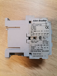 Kontaktor Allen-Bradley 100-C23*10 (2 foto / 6)