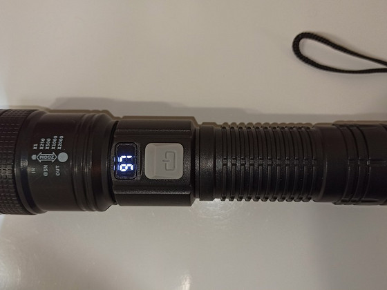 UUS USB Laetav Võimas Led Taskulamp