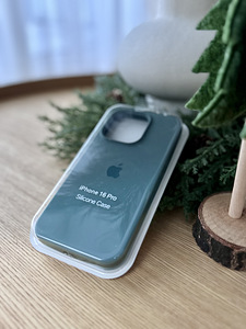 iPhone 16 pro silicone case (2 foto / 3)