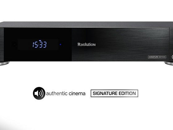 R_VOLUTION Player One 8K Authentic Cinema Signature Edition