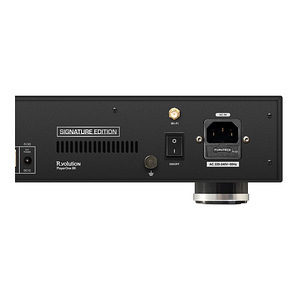 R_VOLUTION Player One 8K Authentic Cinema Signature Edition (5 фото из 10)