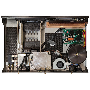 R_VOLUTION Player One 8K Authentic Cinema Signature Edition (7 фото из 10)