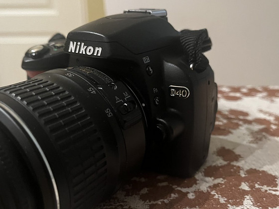 Nikon d40