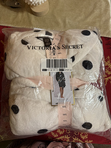 Uus hommikumantel Victoria’s Secret M/L (2 foto / 3)