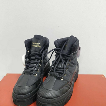 Tommy Hilfiger saapad