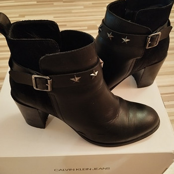 Tommy Hilfiger, nr 37
