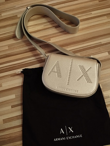 Armani Exchange (1 фото из 4)