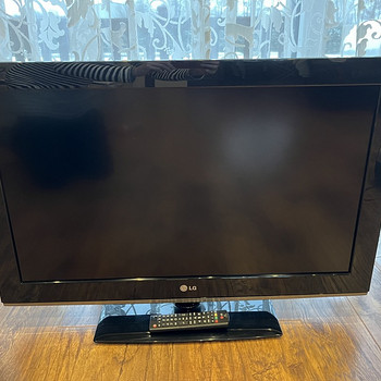 Телевизор LG 32”