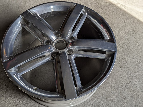 Volkswagen Touareg диск R20