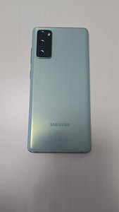 Samsung Galaxy S20 FE+ Galaxy Watch Active 2 (4 foto / 4)