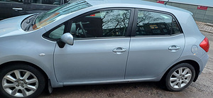 Müüa auto Toyota Auris (3 foto / 5)