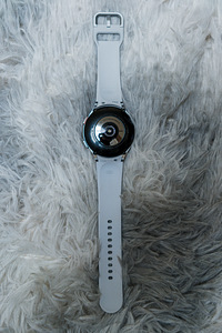 Умные часы Samsung Galaxy Watch4 Classic SM-R895F Silver (3 фото из 3)