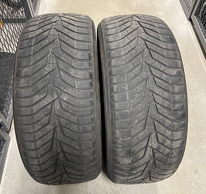 Yokohama Blueaearth Winter V905 235/45R18 (2 шт.) (1 фото из 5)