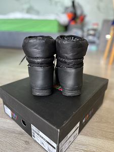 Сапоги Moon Boots, размер 37, маломерят (3 фото из 4)