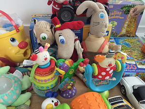 Игрушки (4 фото из 8)