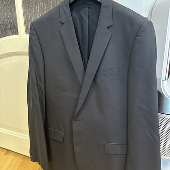 Hugo Boss meeste ülikond 56