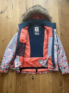 Зимняя куртка ROXY (3 фото из 3)