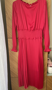 Платье Silvian Heach M (2 фото из 3)