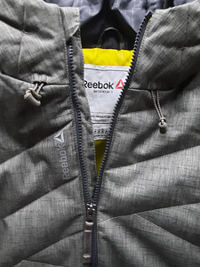 Новая утепленная куртка Reebok (3 фото из 3)