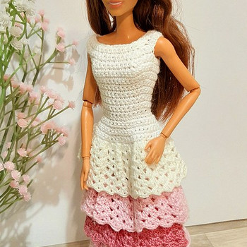 Kleit Barbie jaoks