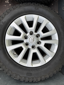 Toyota Land Cruiser 18’ veljed + rehvid 2 jooksu (2 foto / 10)
