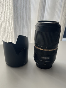 Объектив Tamron (2 фото из 2)