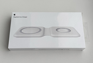 Apple MagSafe Duo Charger (1 фото из 2)