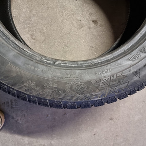 Шипованные шины 255/55 R18 (2 фото из 8)