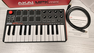 Akai Professional MPK Mini (2 foto / 3)