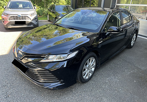 Takso autorent BOLT TOYOTA CAMRY HYBRID LPG (5 foto / 7)