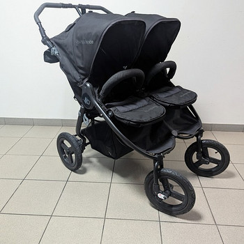Kaksikute vanker Bumbleride indie twin