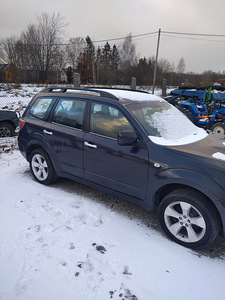 Subaru (2 фото из 6)