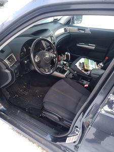 Subaru (5 фото из 6)