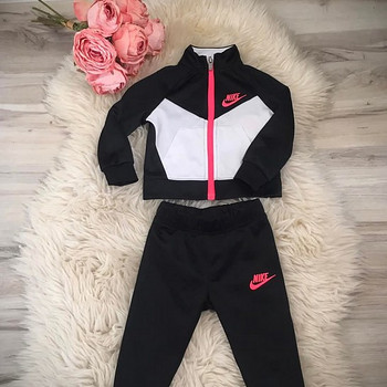 Новый костюм для девочки Nike 74-80.