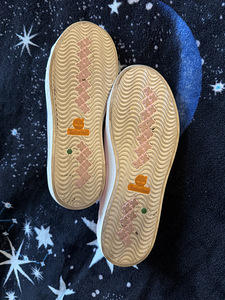 Tüdrukute Timberland tennised, suurus 35, vähe kantud! (2 foto / 2)
