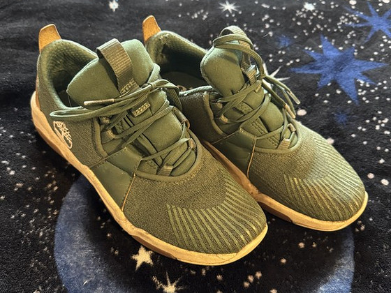 Кроссовки Timberland для мальчиков, размер 36, мало ношены!