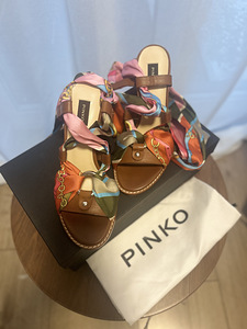 Босоножки PINKO (2 фото из 3)