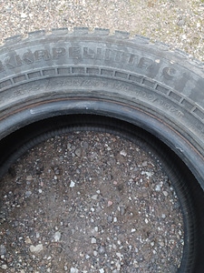 Шина 215/65 R16C Nokian (2 фото из 4)