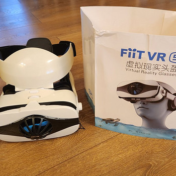 Fit VR 5 F prillid koos kõrvaklappidega 30VR